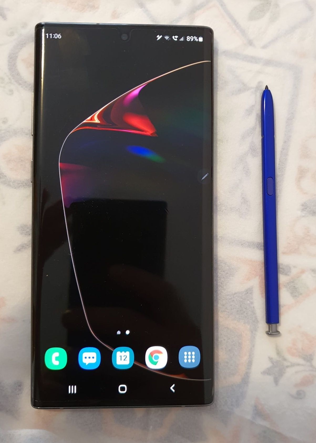 Samsung Galaxy note 10 plus 5 g 256 gb, 12 gb ram aura glow