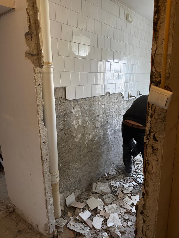 Taiat Taiere Decupare Beton Armat Decopertare gresie faianta Bucuresti