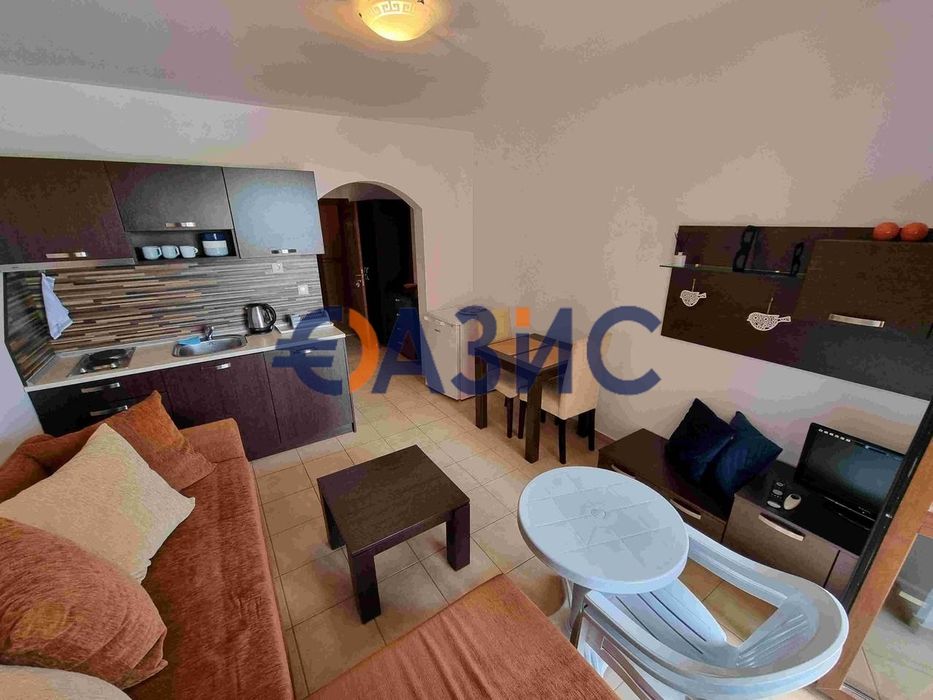 Продава се Едностаен апартамент в к.к. Слънчев бряг - 33 кв.м за 1546 €/кв.м - Снимка #2