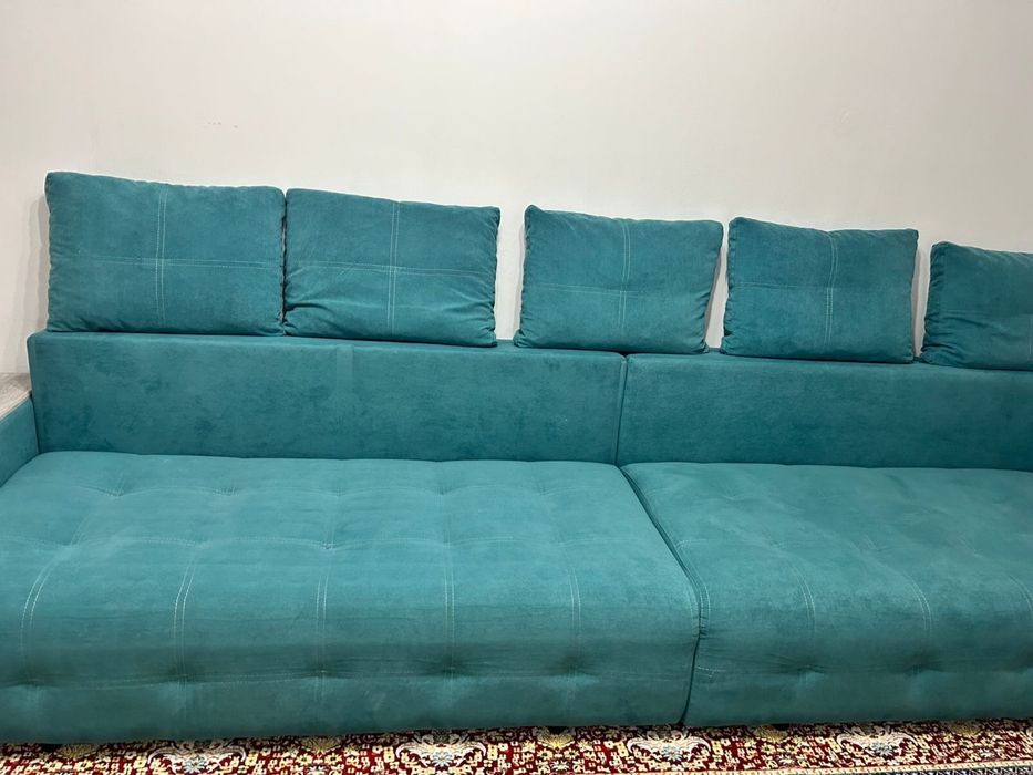 Продам диван и ковер