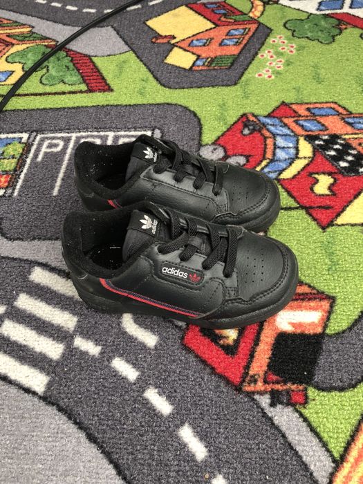 Papucei Adidas nr 23 1/2
