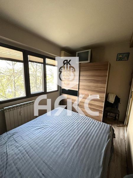 Тристаен обзаведен апартамент в кв. Света Троица