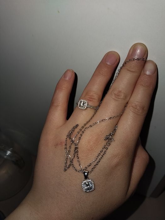 Күміс сақина мен алқа