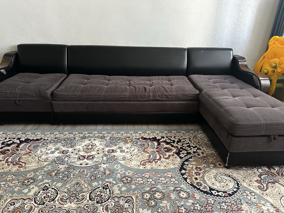 Продам Угловой диван б/у