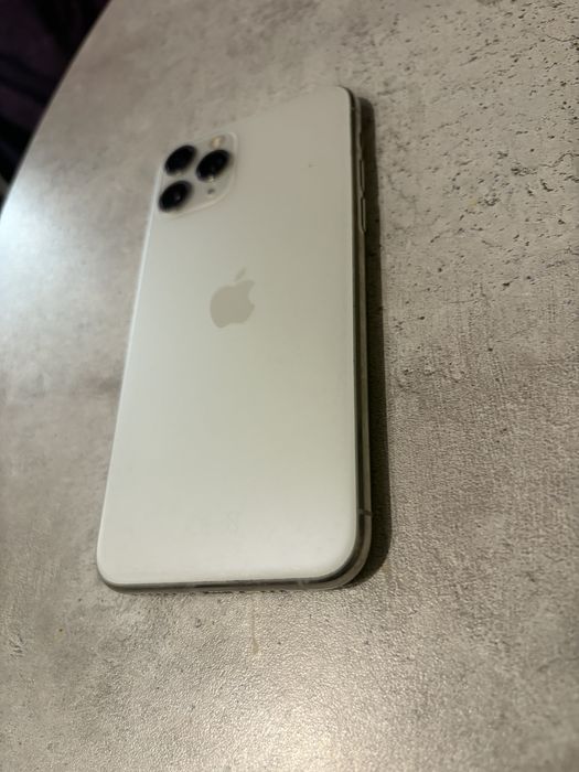 IPhone 11 pro 256gb белый