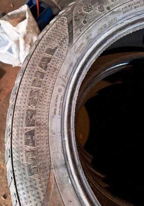 235/55/R158 Каптива. Всесезонные. Цена за все  4 шт.Без дефектов,