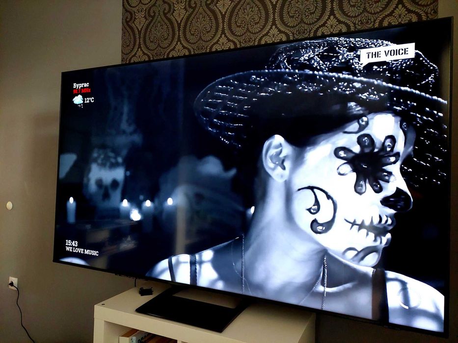 Samsung 75" Crystal UHD 4K Smart TV