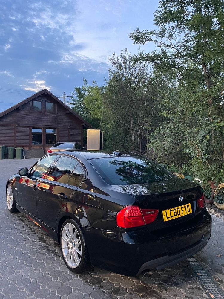 Dezmembrez bmw e90 facelift M pachet
