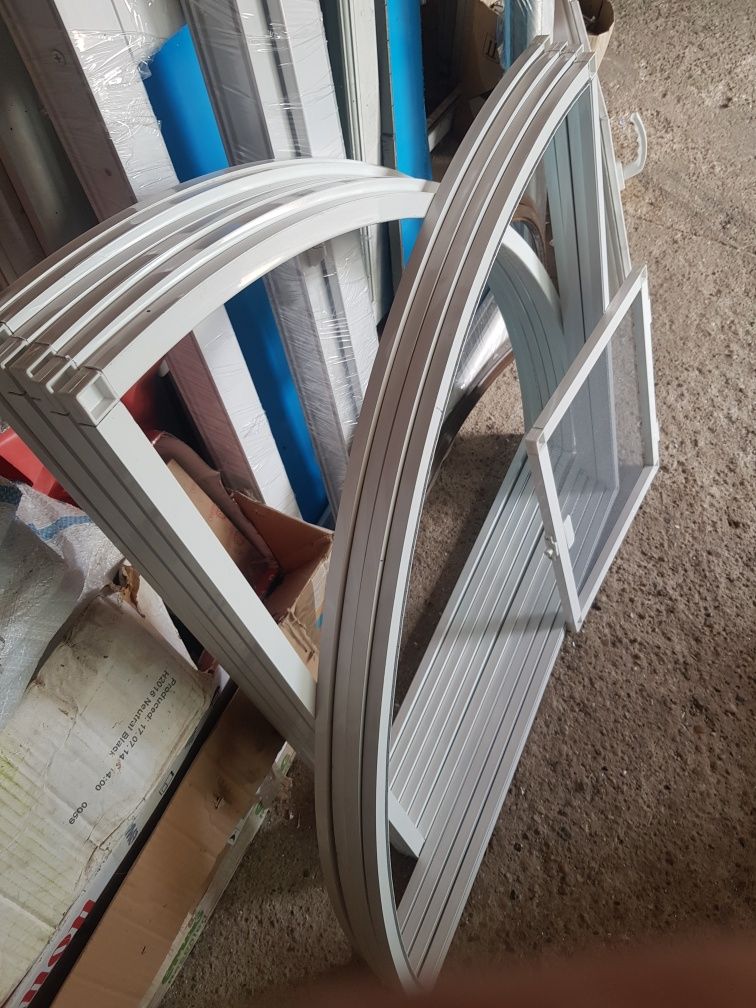 Curbam profile pvc (arcade)și site
