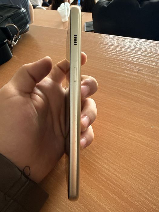 A8 2018 4/32 700 ming