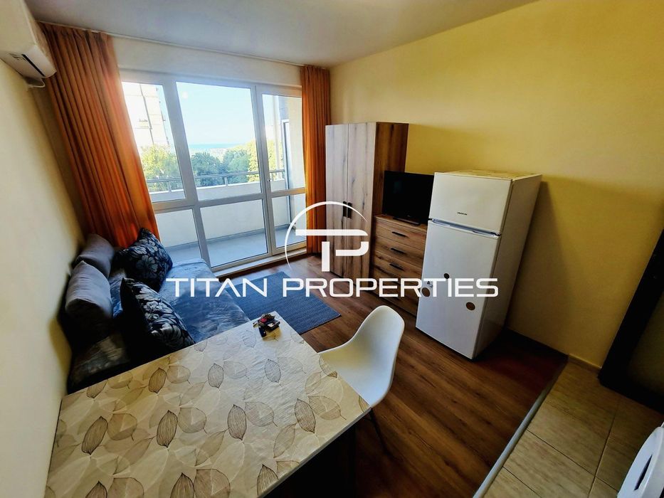 Дава се под наем Едностаен апартамент в Бургас, Меден рудник - зона А - 35 кв.м за 204 € - Снимка #1