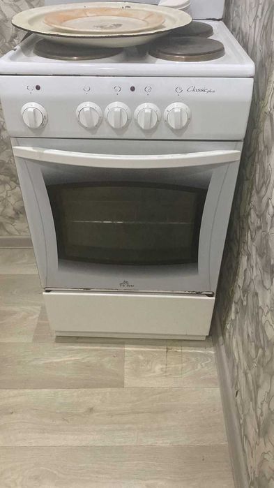 Продам электроплиту рабочую