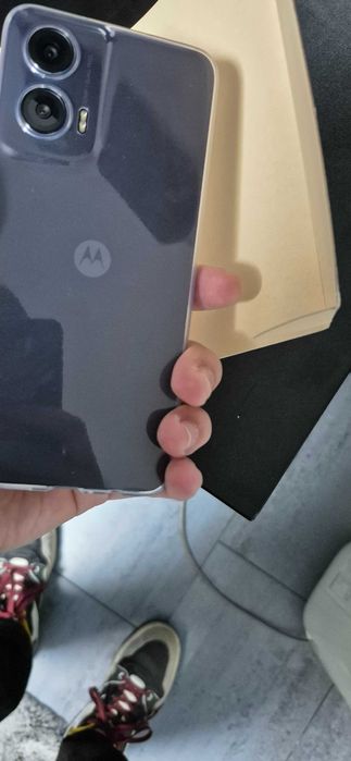 Продавам нов Motorola g35 4гб рам  128гб памет