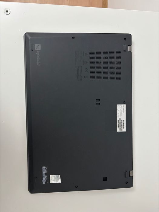 Vând laptop business Lenovo ThinkPad T14s Gen 2i, ultrabook premium