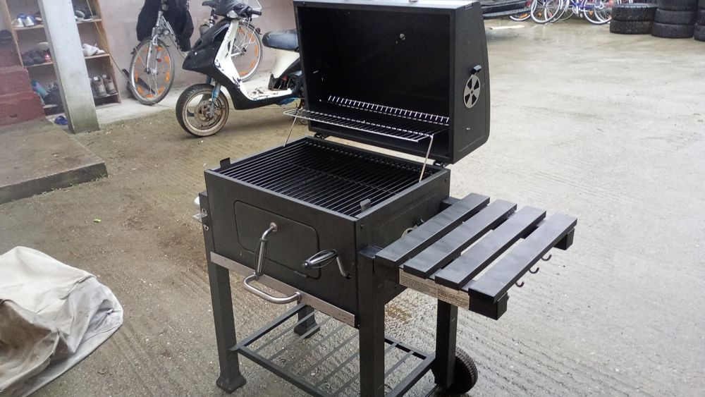 Vând grătar nou nu a fost folosit nici o data