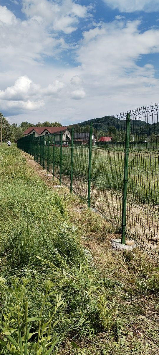 ***împrejmuiri terenuri grădini livezi