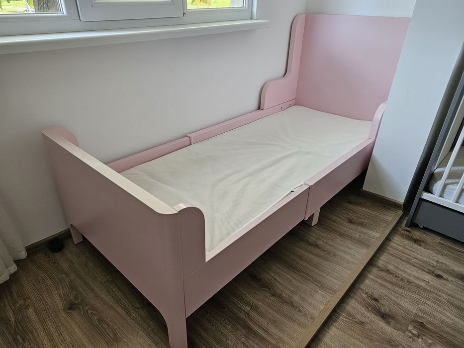 Розово разтегателно легло и матрак от Икеа
