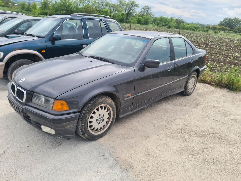 ВМВ Е36 1,8, бензин на части. BMW E36.