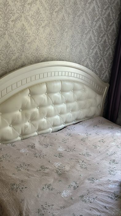 Продается кровать без матраса