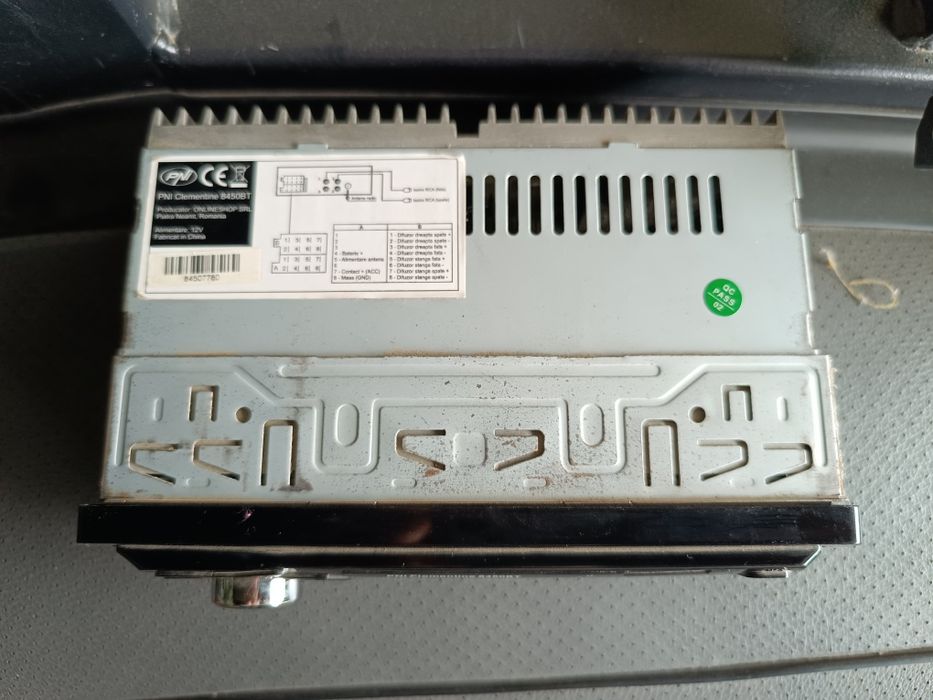 Vând casetofon auto PNI clementine 8450BT
