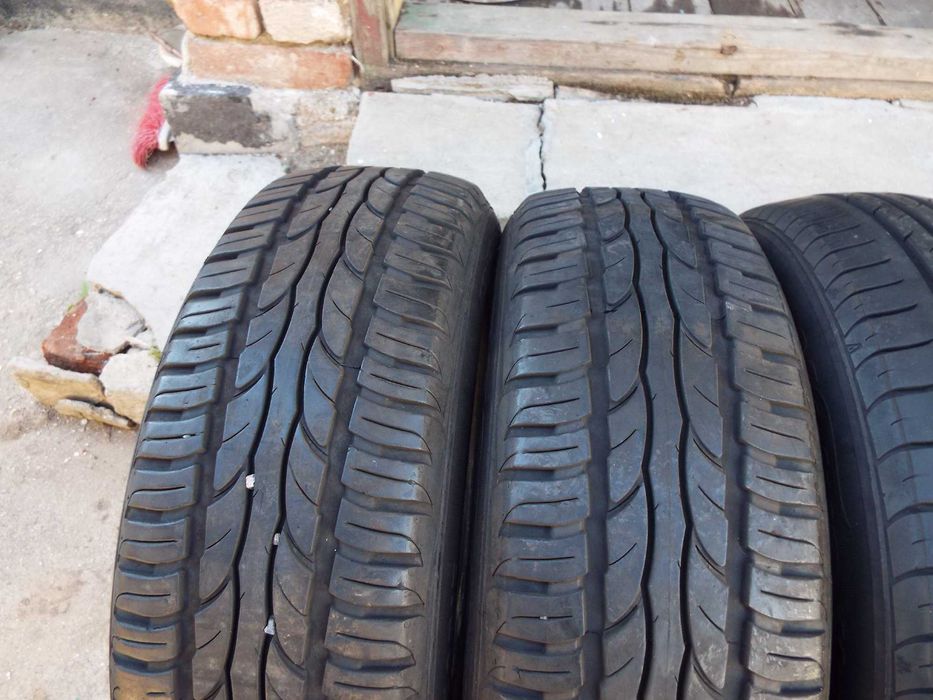 vand 4 anvelope de vara 185/60/15 debica si nexen pret 400ron toate4