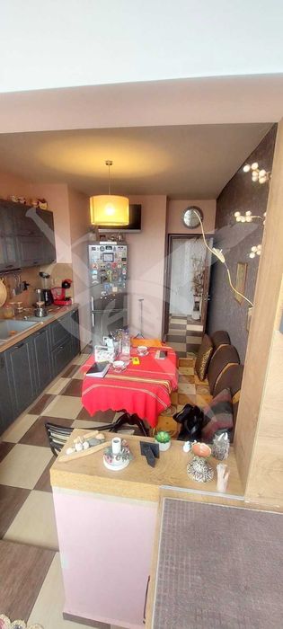 Продава се Тристаен апартамент в Пловдив, Христо Смирненски - 110 кв.м за 1228 €/кв.м - Снимка #1