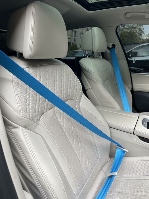 Цветни колани за автомобили