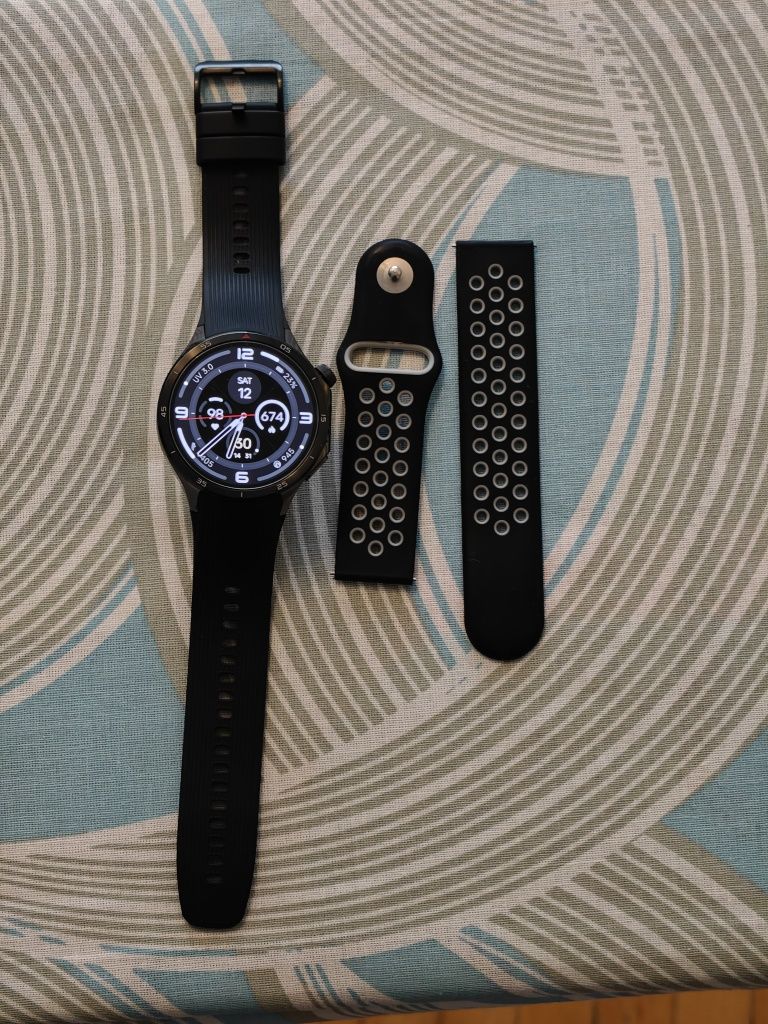 Смарт часовник OnePlus Watch 3 черен