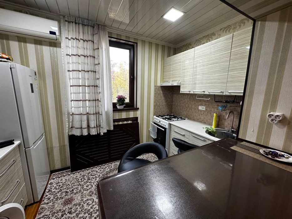 Аренда квартиры 3х ком Юнусабад 13-квартал кафе Анжир