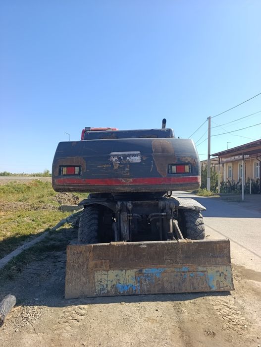 Jongyang 210 Ekskavator  Sotiladi