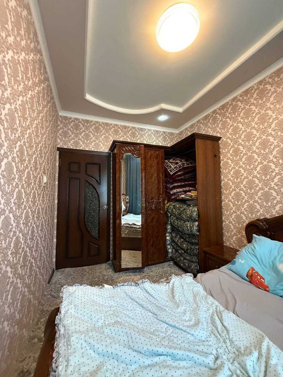 Срочно продается 2-х комн квартира в Куйлюк массив-4, 2/1/4
