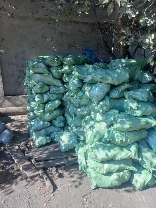 Koʼmir qirgʼiz va shubarkol va angren hamasidan bor dastafka