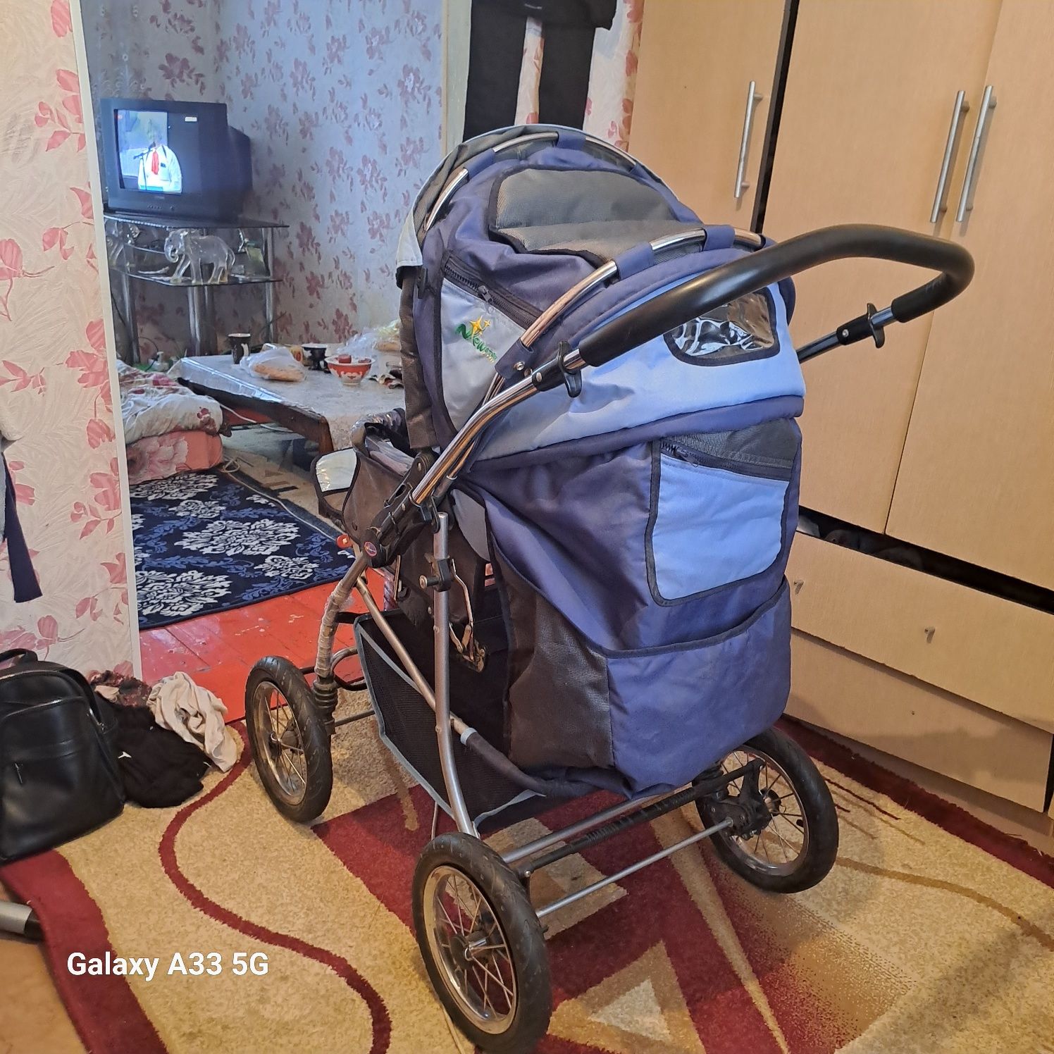 Коляска зимняя* с автокреслом новая срочно