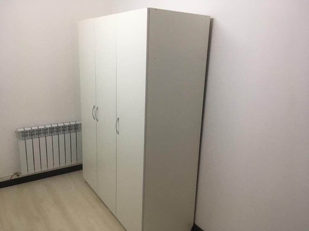 Шкаф для одежды.