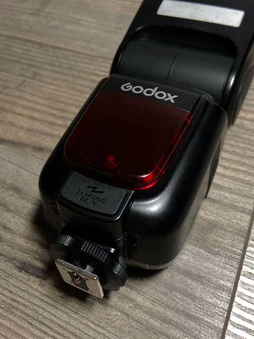 Светкавица Godox tt600