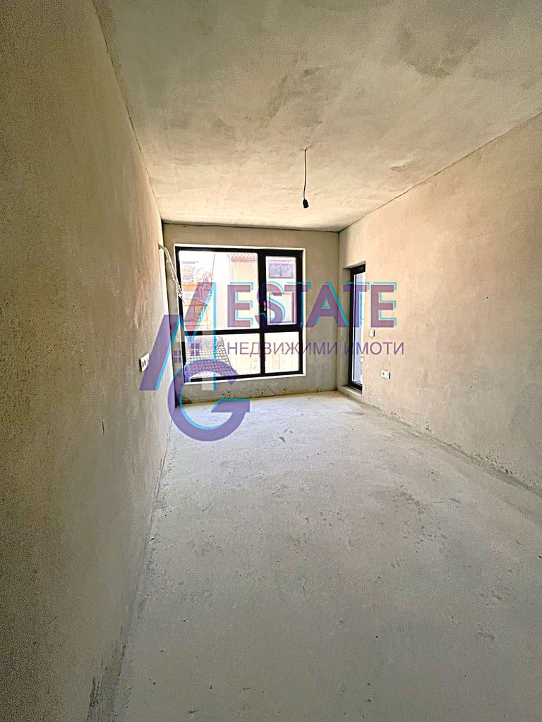 Продава се Тристаен апартамент в Царево - 86 кв.м за 1205 €/кв.м - Снимка #4