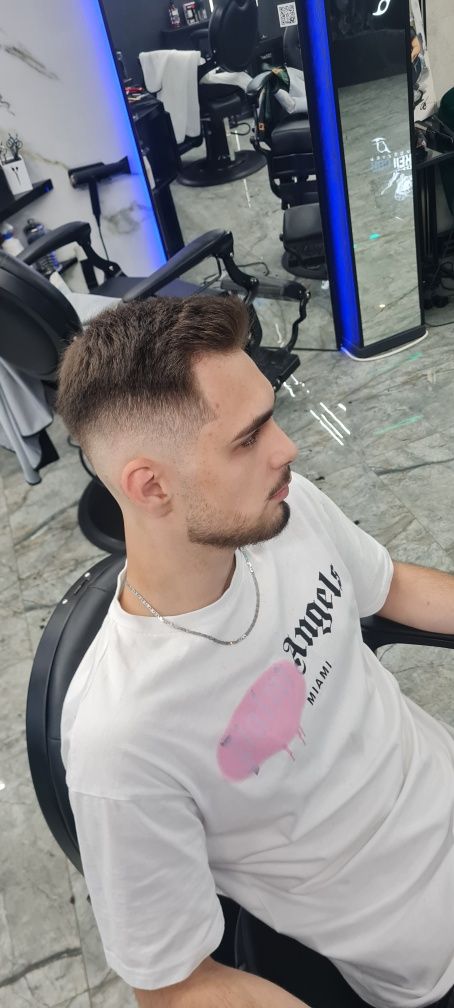 Frizer la domiciliu