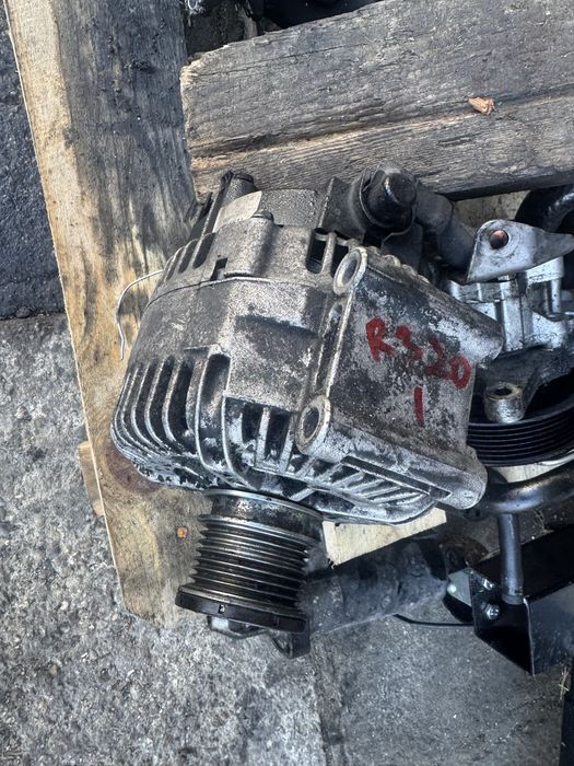 Алтернатор за Mercedes R class W251/ML W164/GL X164 320 Cdi 642 мотор