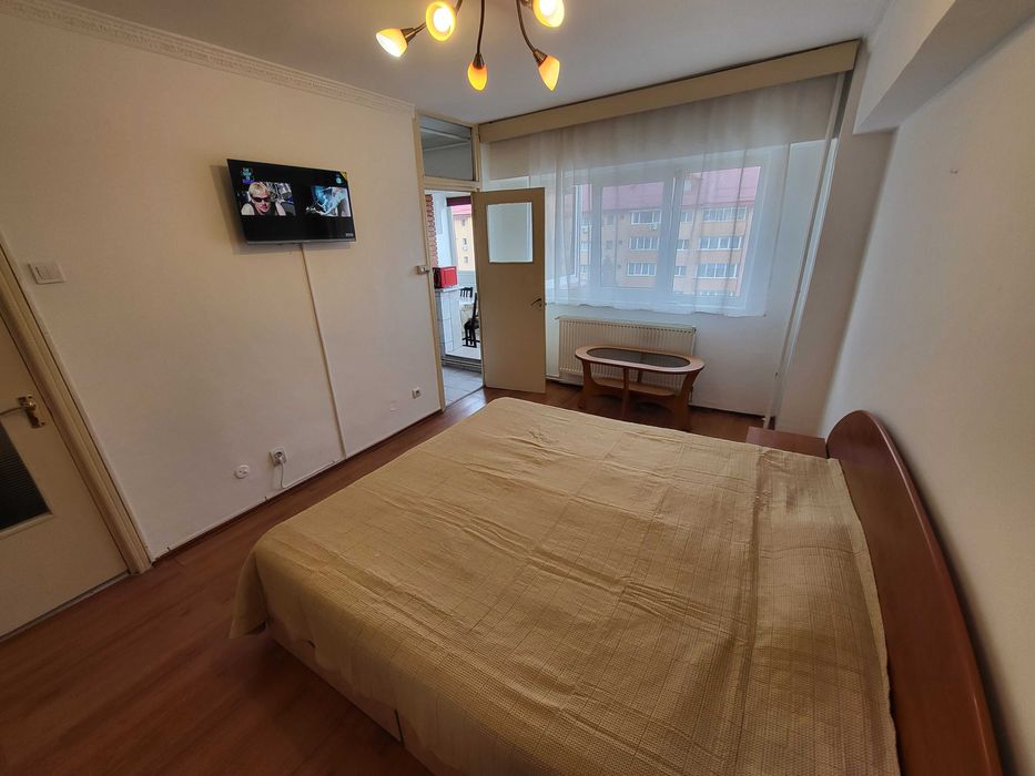 Proprietar, vând garsoniera Răcădău