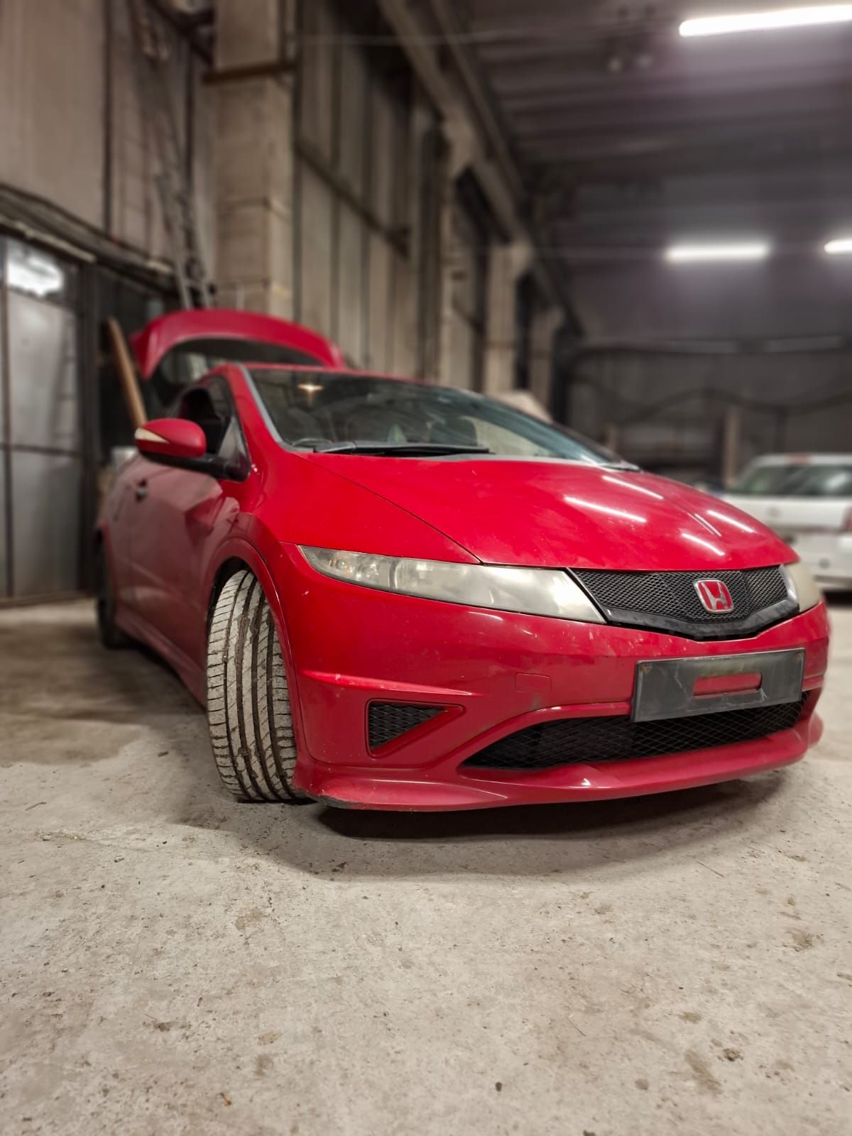 Dezmembrez Honda Civic VII Type R Fn2