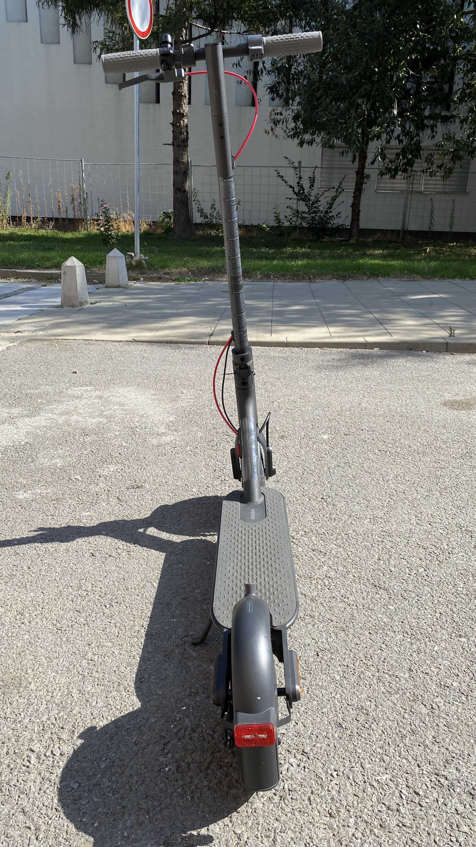 Xiaomi Electric Scooter 3 Lite / Електрически Скутер Xiaomi 3 Lite