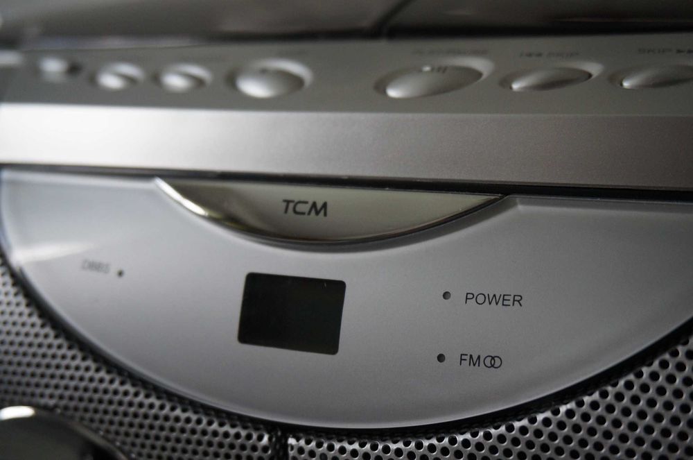 Radio-CD-Cass TCM cu baterii/alimentare priza
