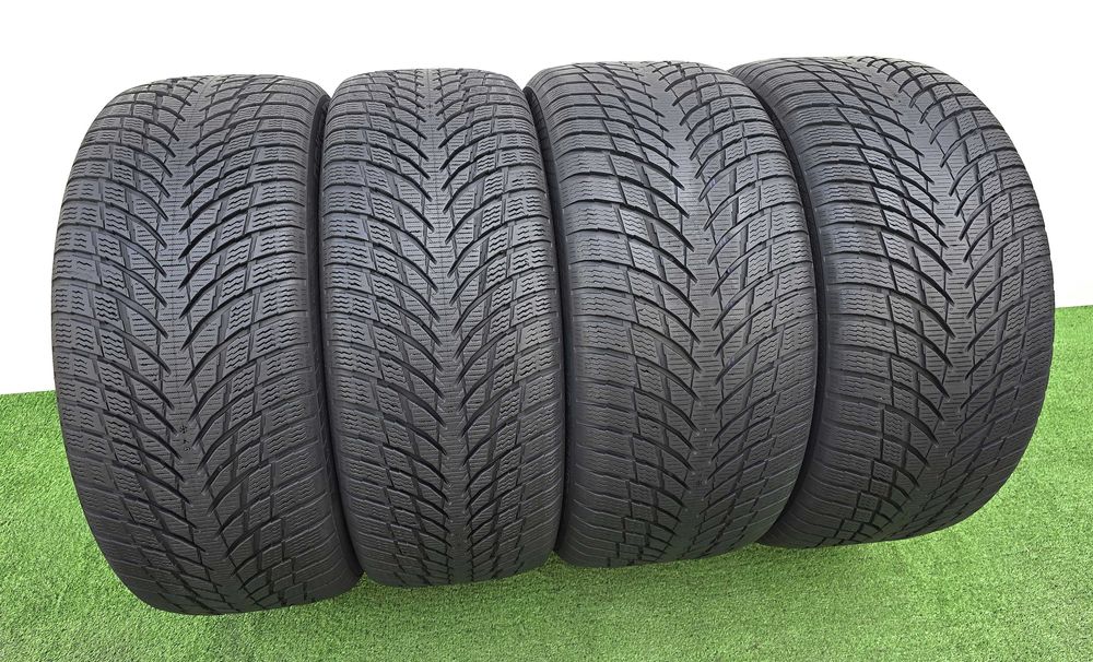 4бр. Пакет 225/45/19 и 255/40/19 NOKIAN WR Snowproof P- зимни