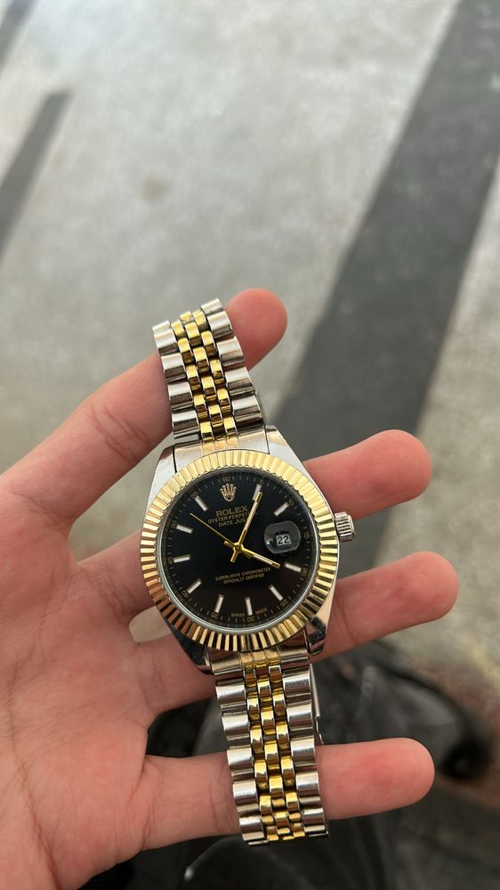 Чъсовник Rolex.