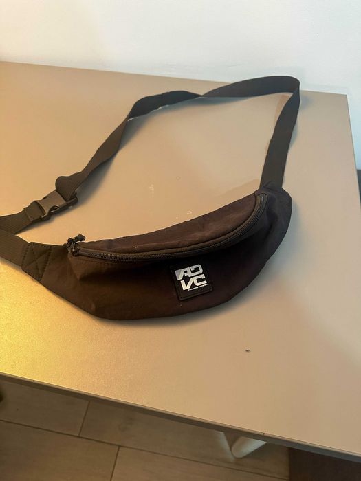 Borseta neagra cu fermoar - stil urban street wear