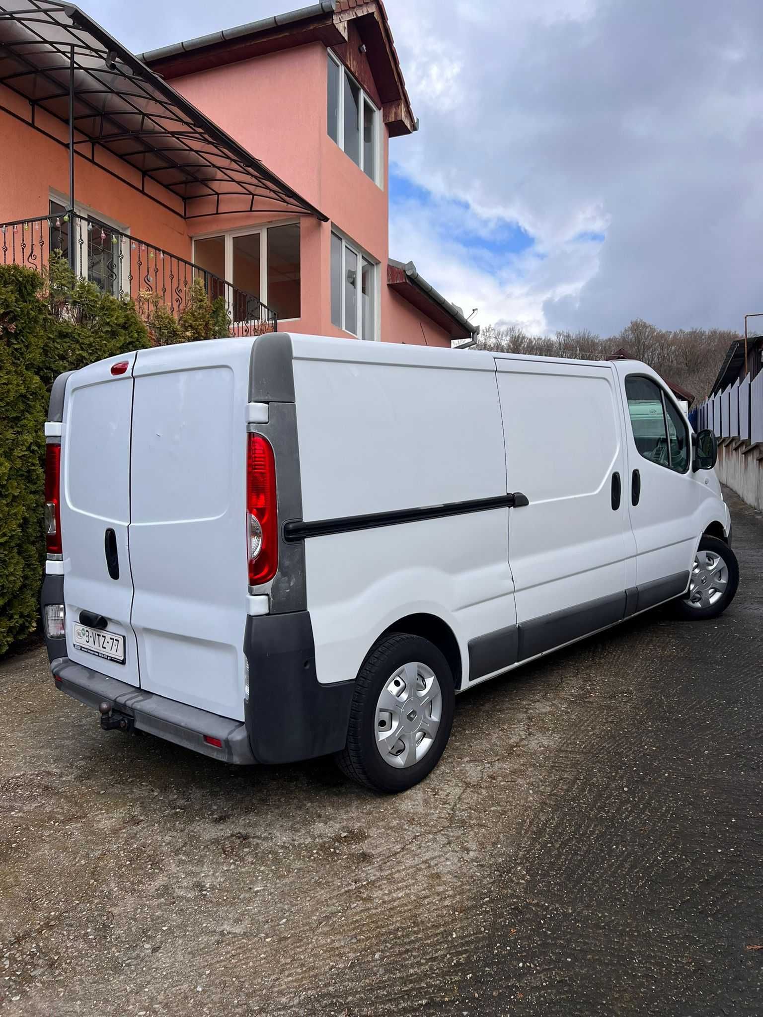 Renault   Trafic