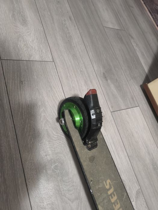 Trotineta electrica defecta pt piese