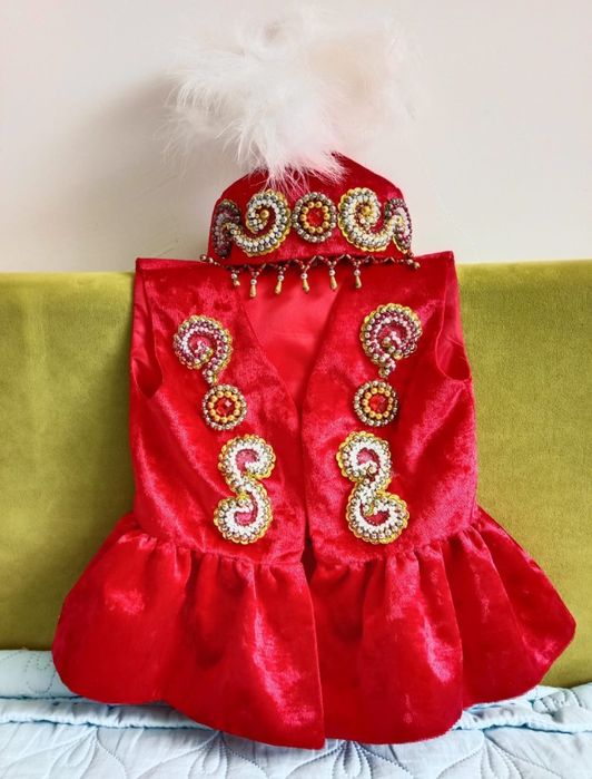 Продам костюм детский для девочки