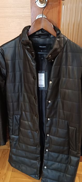 Чисто ново дамско кожено манто VERO MODA