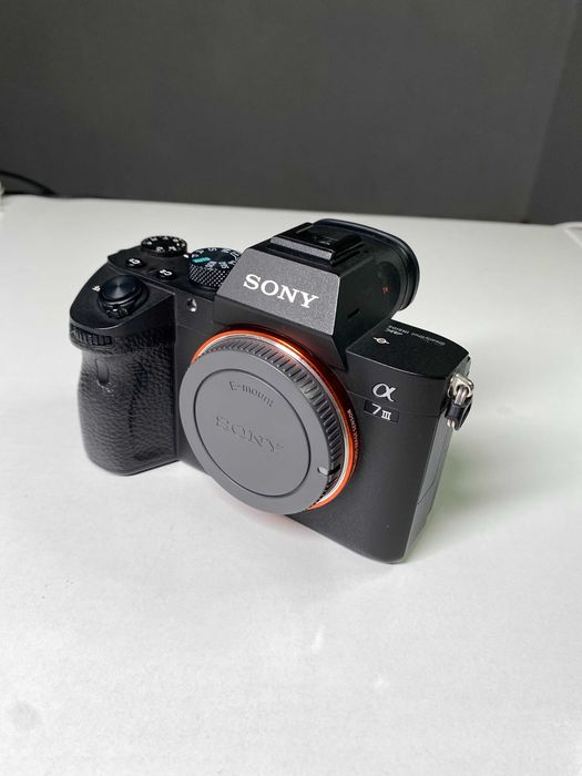 sony a7iii body + ND filtr + флешка sandisk 128gb